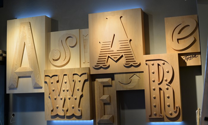 Lettrage bois design pour bonobo mdesign
